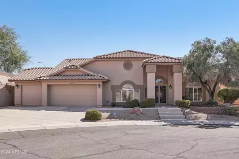 8301 W Escuda Dr, Peoria, AZ 85382