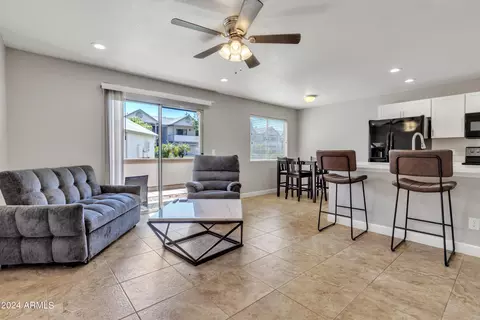 616 S Hardy Dr #106, Tempe, AZ 85281