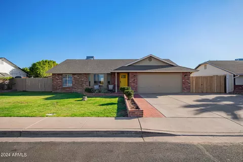 6447 E Inglewood St, Mesa, AZ 85205