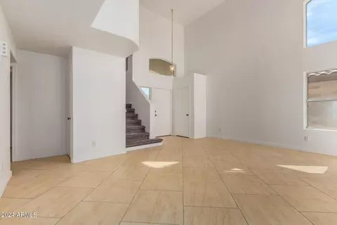 3934 E Morrow Dr, Phoenix, AZ 85050 photo 9