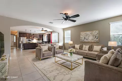 23302 N 40th Pl, Phoenix, AZ 85050 photo 8