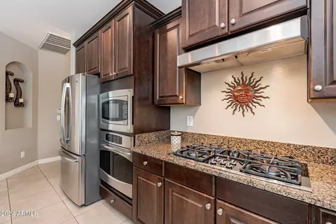 23302 N 40th Pl, Phoenix, AZ 85050 photo 6