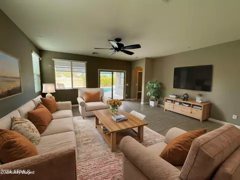23302 N 40th Pl, Phoenix, AZ 85050 photo 10