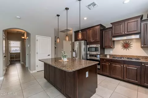 23302 N 40th Pl, Phoenix, AZ 85050 photo 5