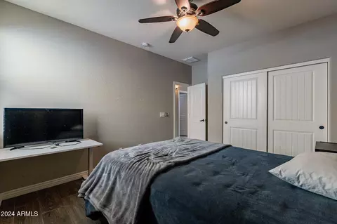 23302 N 40th Pl, Phoenix, AZ 85050 photo 19