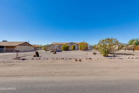 440 N Rennick Dr, Apache Junction, AZ 85120