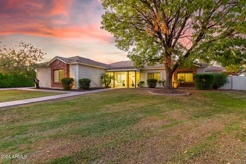 3768 E Aspen Ct, Gilbert, AZ 85234 photo 3