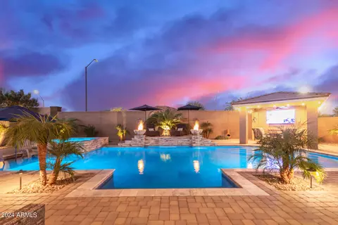 Exterior - 28615 N 66th Ave, Phoenix, AZ 85083 photo 3 of 29