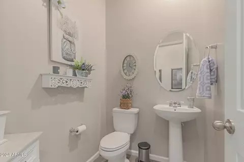 Bath - 28615 N 66th Ave, Phoenix, AZ 85083 photo 1 of 6