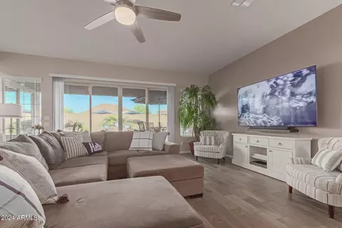 Living - 28615 N 66th Ave, Phoenix, AZ 85083 photo 2 of 3