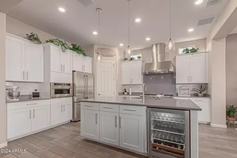Kitchen - 28615 N 66th Ave, Phoenix, AZ 85083 photo 2 of 10