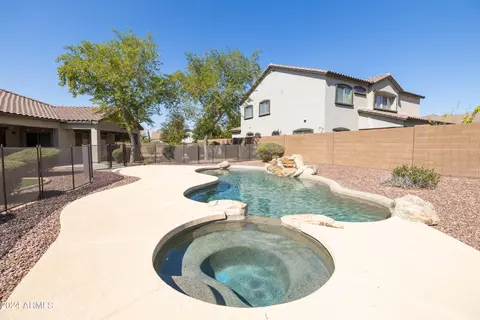 Exterior - 2806 E Tina Ln, Gilbert, AZ 85298 photo 9 of 25