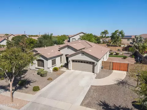 View/Area - 2806 E Tina Ln, Gilbert, AZ 85298 photo 3 of 15