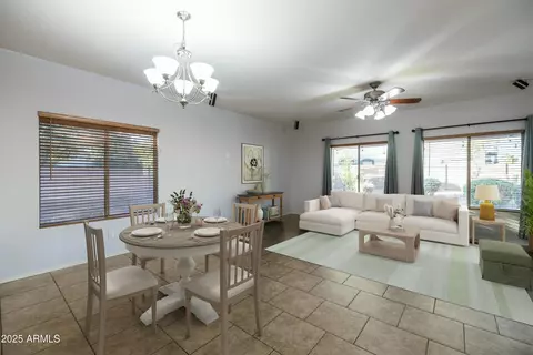 Living - 2806 E Tina Ln, Gilbert, AZ 85298 photo 4 of 13