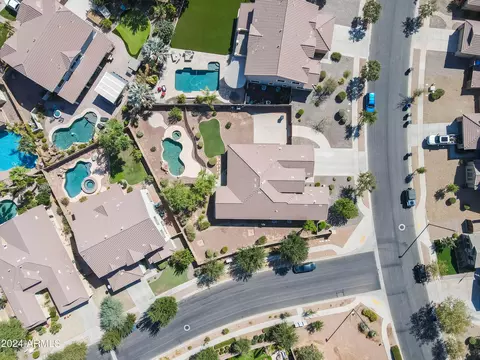 View/Area - 2806 E Tina Ln, Gilbert, AZ 85298 photo 7 of 15