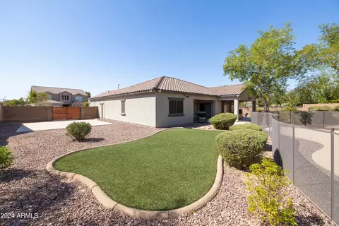 Exterior - 2806 E Tina Ln, Gilbert, AZ 85298 photo 19 of 25