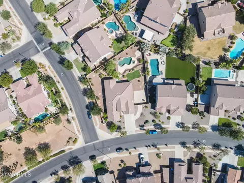 View/Area - 2806 E Tina Ln, Gilbert, AZ 85298 photo 8 of 15