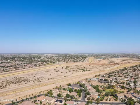 View/Area - 2806 E Tina Ln, Gilbert, AZ 85298 photo 10 of 15