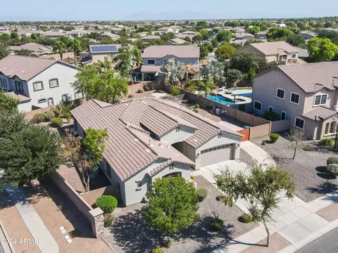 View/Area - 2806 E Tina Ln, Gilbert, AZ 85298 photo 5 of 15
