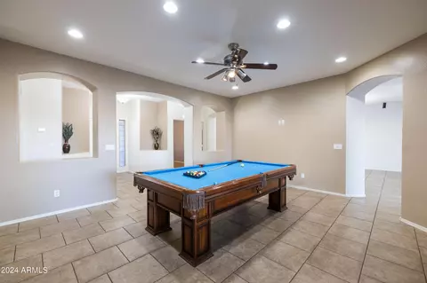 Living - 2806 E Tina Ln, Gilbert, AZ 85298 photo 2 of 13