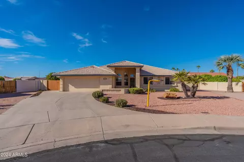 2612 S Honeysuckle Cir, Mesa, AZ 85209