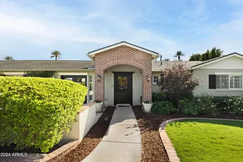 4045 E Patricia Jane Dr, Phoenix, AZ 85018 photo 3