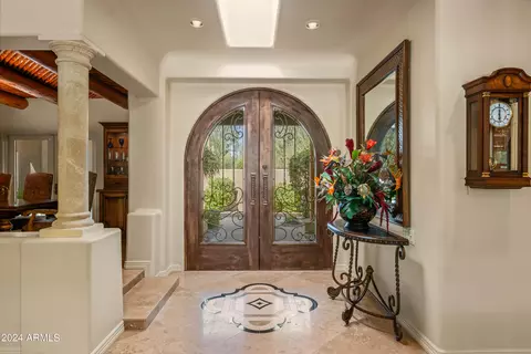 6211 N 51st Pl, Paradise Valley, AZ 85253