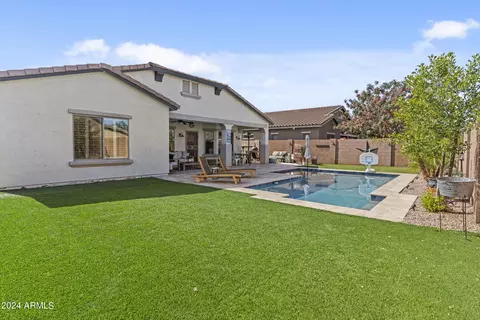 2824 E Santa Fe Ct, Gilbert, AZ 85297 photo 9