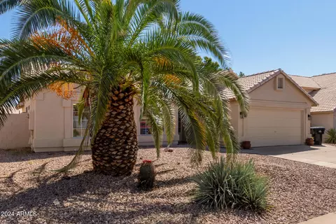 7323 E Indigo St, Mesa, AZ 85207 photo 3