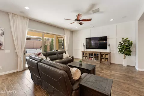 2679 E Indian Wells Dr, Gilbert, AZ 85298 photo 8