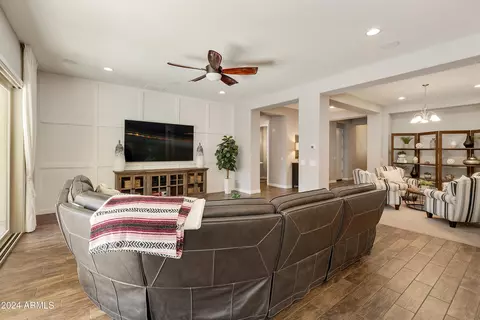 2679 E Indian Wells Dr, Gilbert, AZ 85298 photo 9
