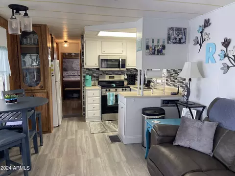 1039 S Cheyenne Dr, Apache Junction, AZ 85119 photo 10