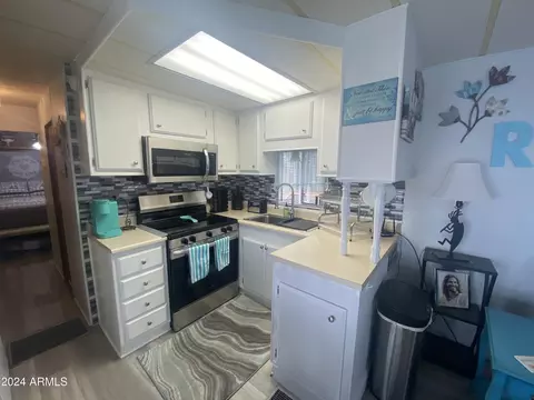 1039 S Cheyenne Dr, Apache Junction, AZ 85119 photo 6