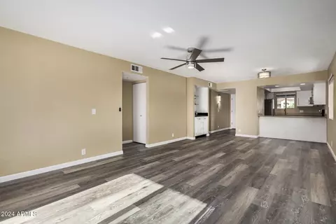 4150 E Cactus Rd #218, Phoenix, AZ 85032 photo 2