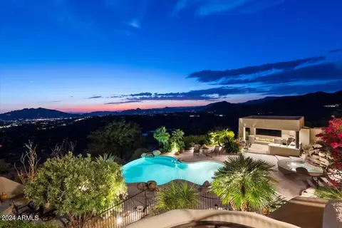 9202 E Red Lawrence Dr, Scottsdale, AZ 85262