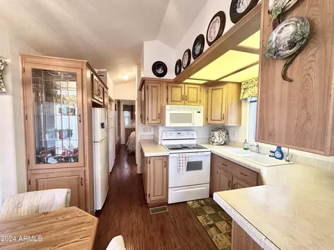 188 S Mineshaft Dr #188, Apache Junction, AZ 85119