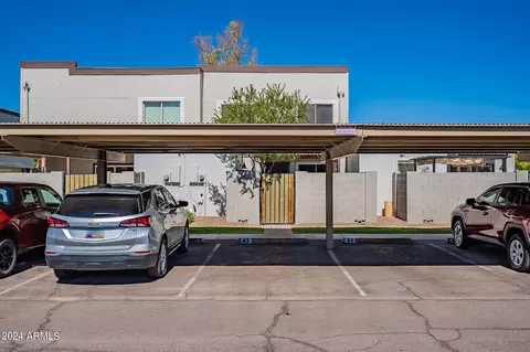 1008 E Diamond Dr, Tempe, AZ 85283