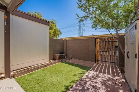 1008 E Diamond Dr, Tempe, AZ 85283 photo 35