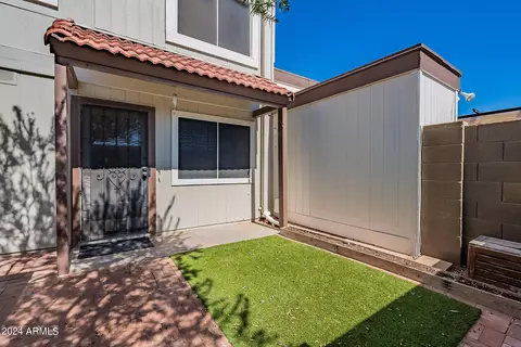 1008 E Diamond Dr, Tempe, AZ 85283 photo 38
