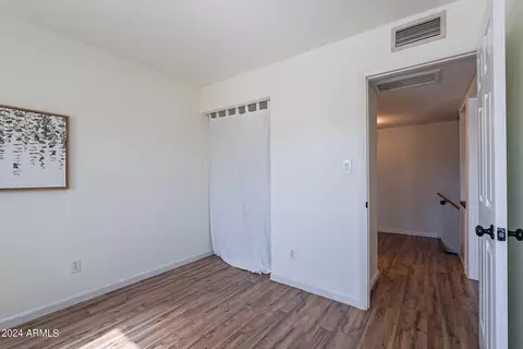 1008 E Diamond Dr, Tempe, AZ 85283 photo 32