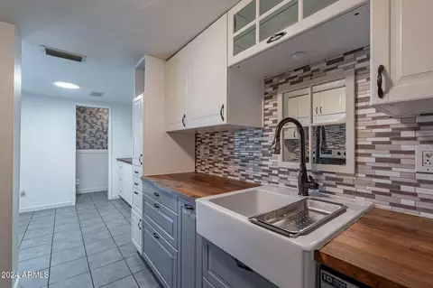 1008 E Diamond Dr, Tempe, AZ 85283 photo 22