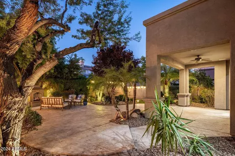 3810 E Herrera Dr, Phoenix, AZ 85050 photo 18