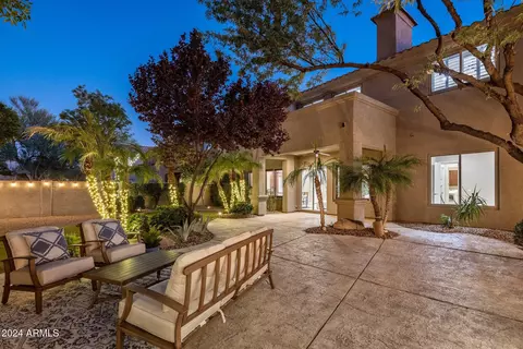 3810 E Herrera Dr, Phoenix, AZ 85050 photo 15