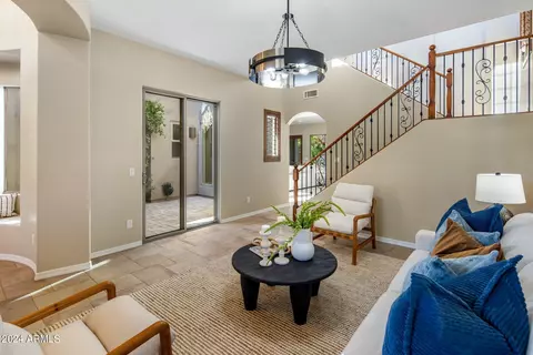 3810 E Herrera Dr, Phoenix, AZ 85050 photo 6