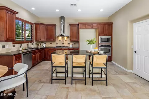 3810 E Herrera Dr, Phoenix, AZ 85050 photo 13