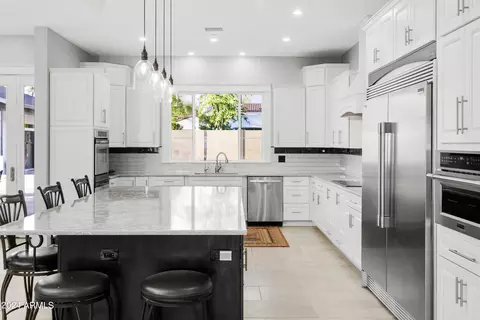 Kitchen - 5214 E Flower St, Phoenix, AZ 85018 photo 1 of 2