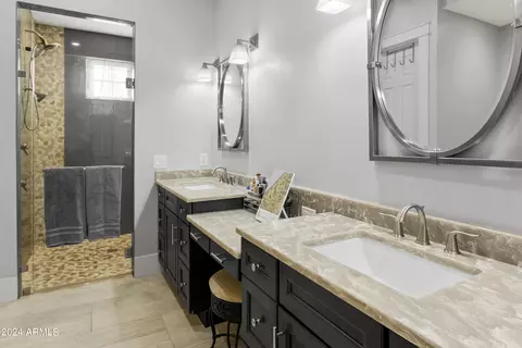 Bath - 5214 E Flower St, Phoenix, AZ 85018 photo 1 of 4