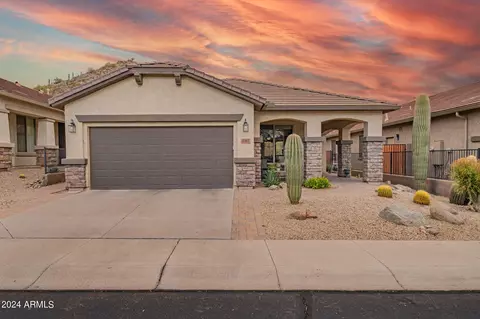 307 W Twin Peaks Pkwy, San Tan Valley, AZ 85143