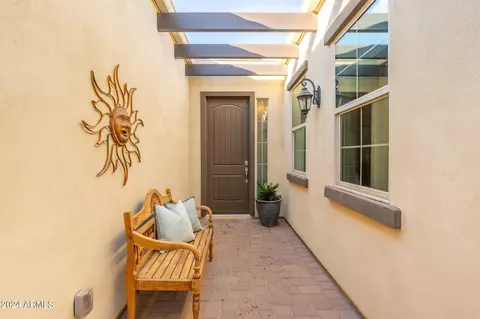 Entry Way - 9766 E Thatcher Ave, Mesa, AZ 85212 photo 3 of 5