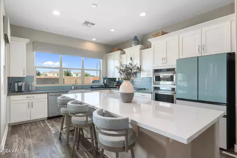 Kitchen - 9766 E Thatcher Ave, Mesa, AZ 85212 photo 1 of 6